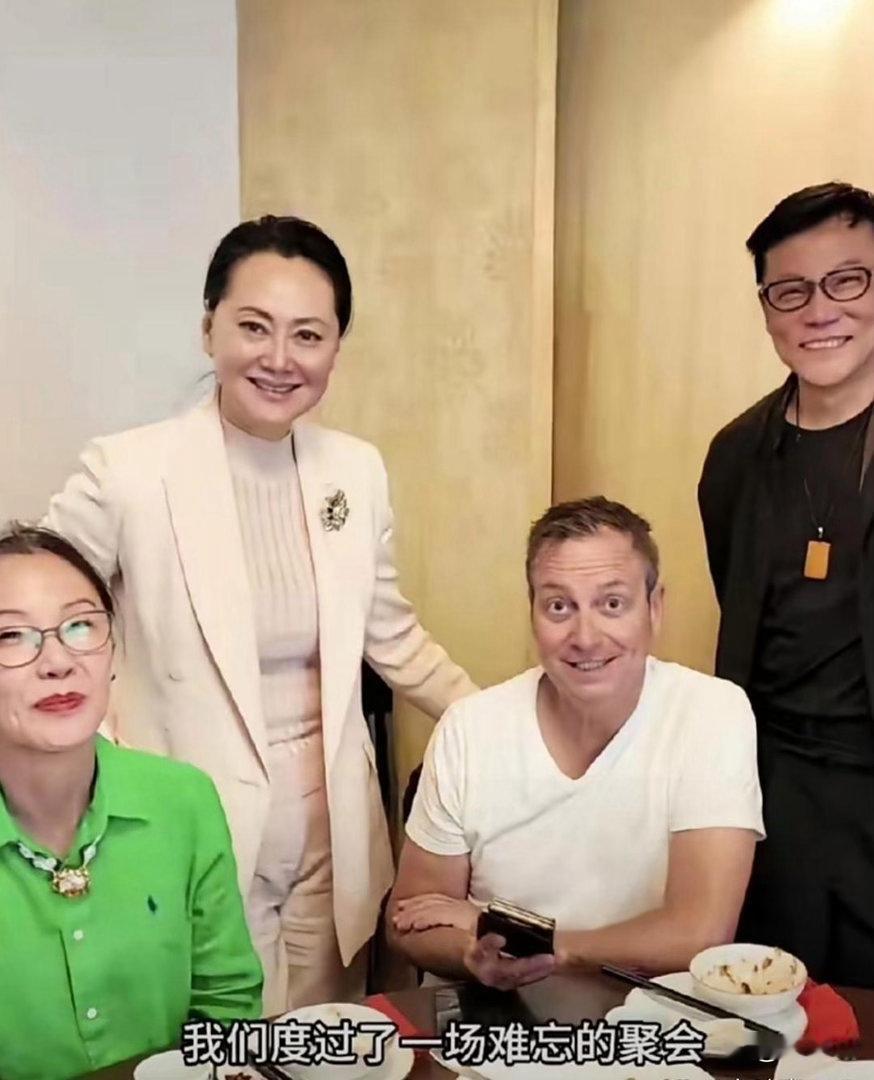 岁月从不败美人，64岁宋佳姿韵优雅依旧，气质脱俗，从容魅力直击人心。