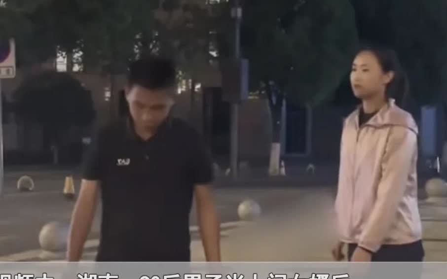 湖南，一位90后男子因家境贫困，成了上门女婿。婚后不仅被人指指点点，还被丈母娘鄙