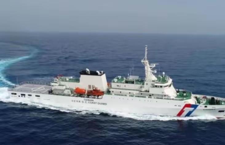 东沙水炮冲突内幕！德国之声中文网10月2日称，台湾地区海巡部门为何水炮驱离中国渔