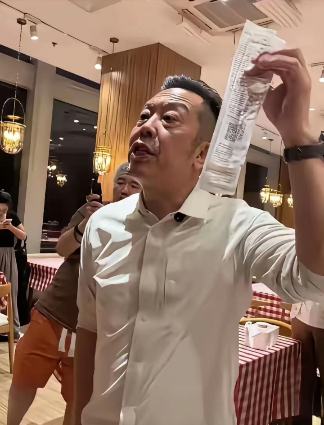 西贝彻底没救了，这回，怕是真要凉凉！前员工爆料，23年入职西贝，公司说的