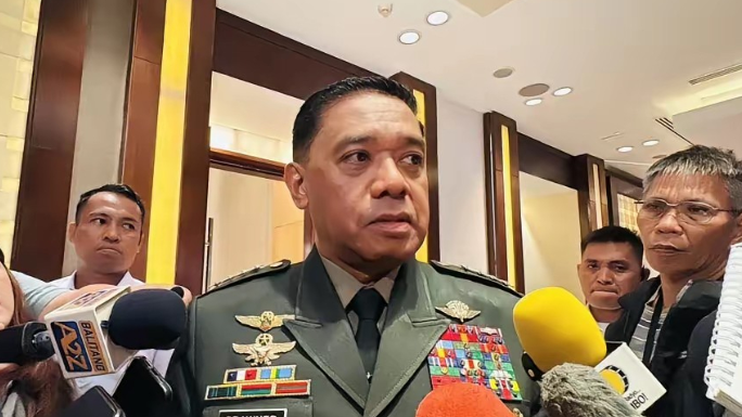 中方敢动仁爱礁破船就“开战”？菲军总长刚放狠话，却被下一幕彻底破防“只要中方