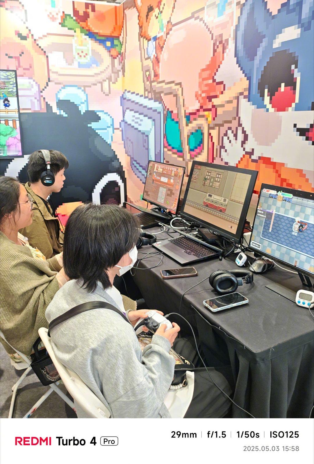 微博游戏动漫展来一波试玩展台返图！微博漫展cos实力​​​