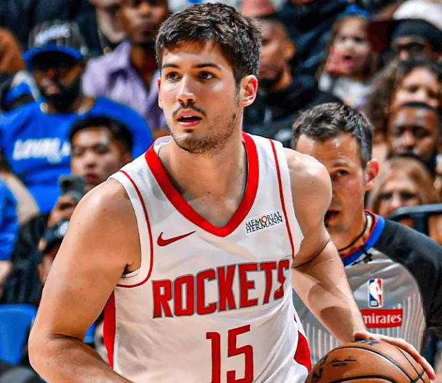 03月04日今日，美媒Underdog晒出一项数据与球迷分享。谢泼德全明星