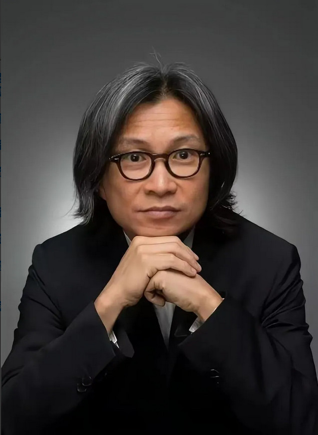 主持人问王晶:“你怎么看待陈可辛的《酱园弄悬案》？”王晶说:“陈可辛这么多年都一