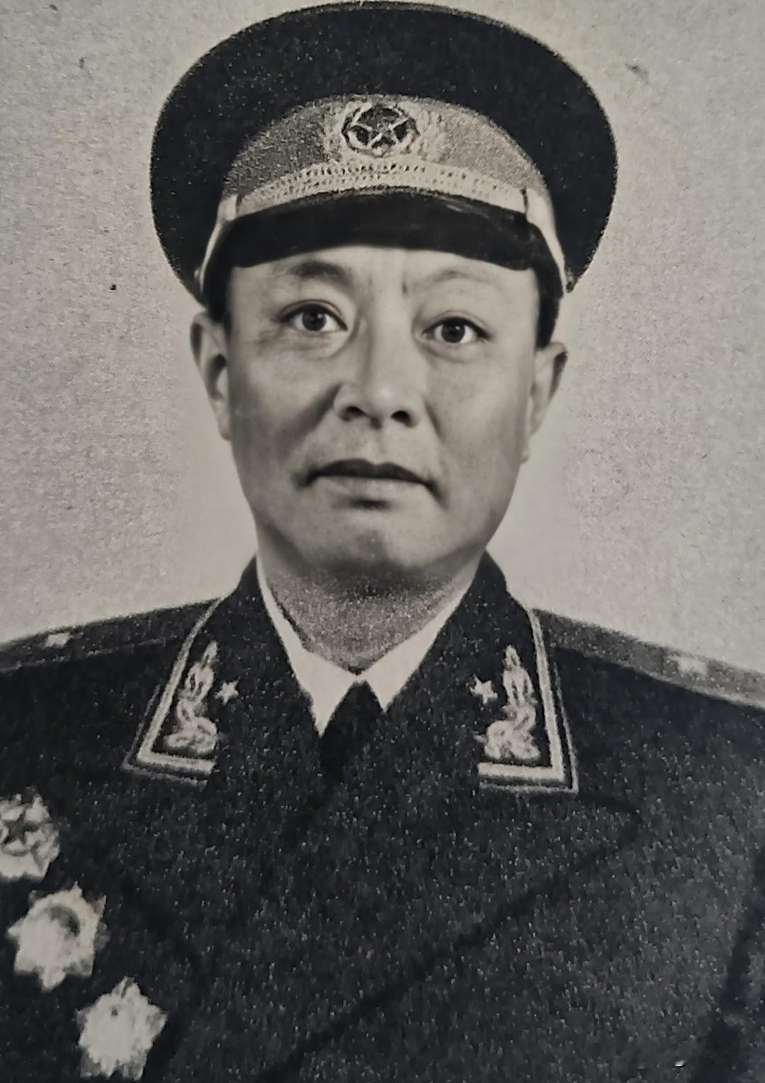 中国人民解放军开国将帅名录之第1474位，潘峰（1915一1994.1.19）安