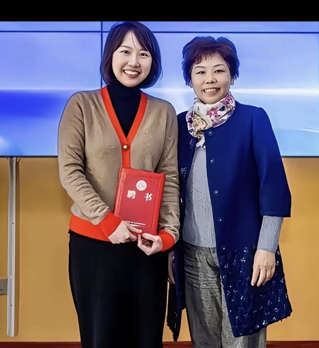 网络上的各种议论，未必就是真实的全貌。曾琦医生到浙大四院出诊之后，200元的专
