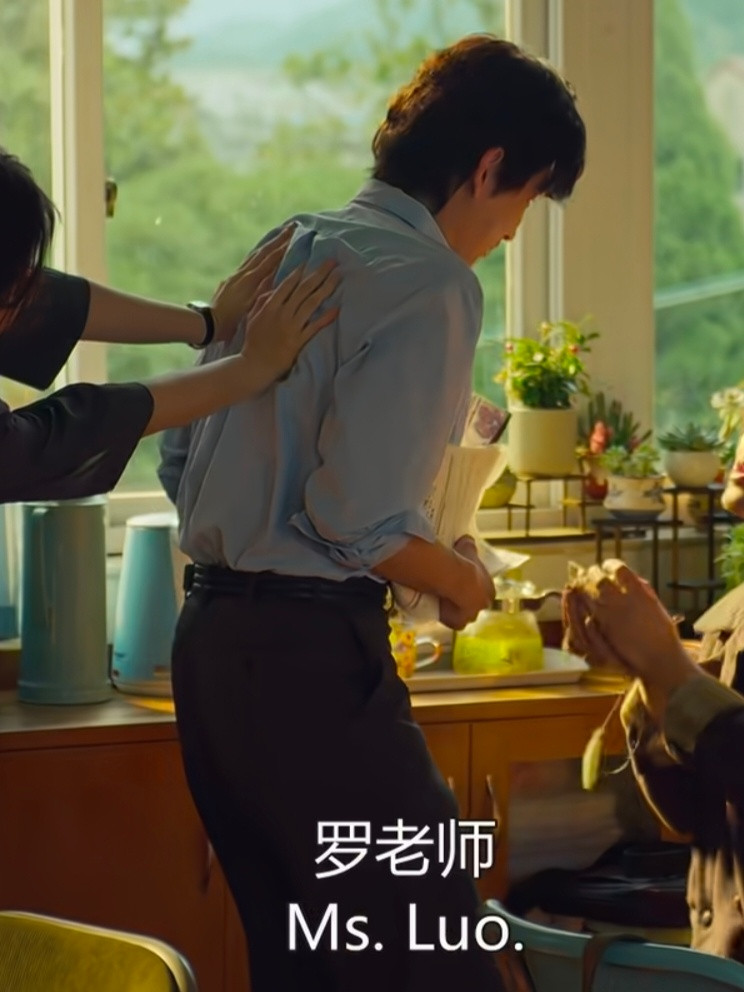 人妻感​​​