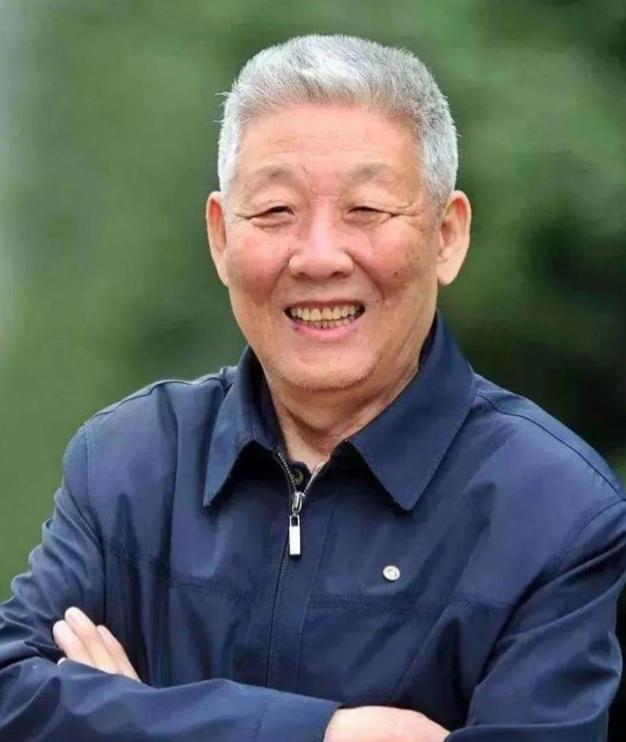 1950年元宵节，大学生孙家栋本欲回陕西省延安市姐姐家过节，怎料听闻学校食堂当晚