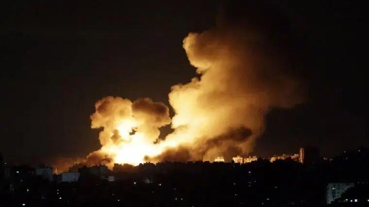 美军空袭叙利亚，行动频繁为哪般，背后真相令人深思？今天看到新闻说美军又对叙利亚