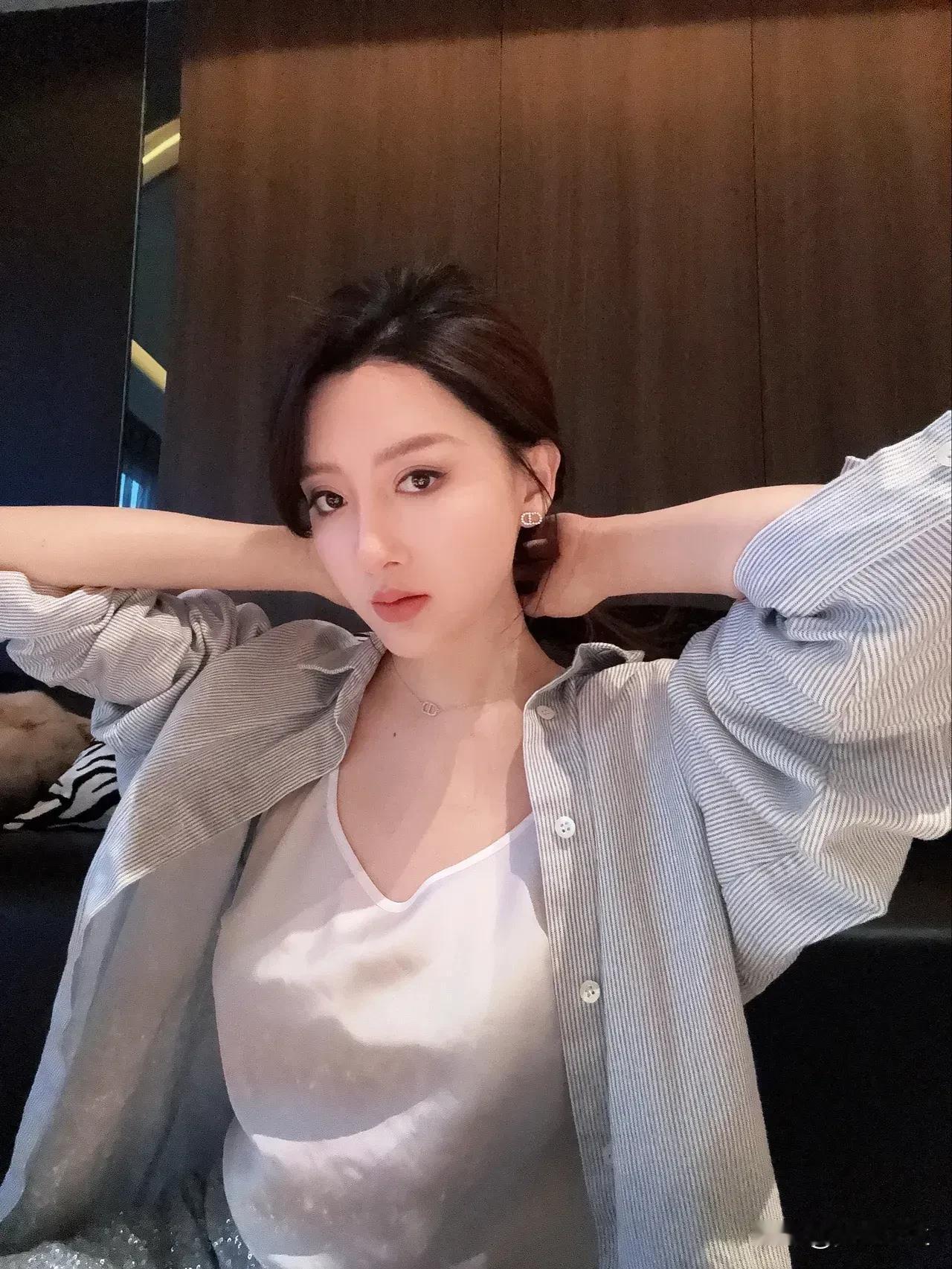 结束了一天的工作，爱生活爱美食做菜我是认真的，希望所有的美好都如约而至