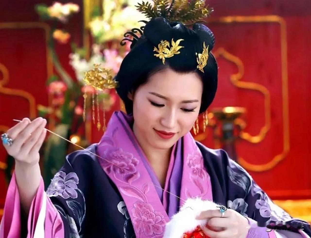 唐宪宗有一次醉酒后，见郭贵妃不在身边，便对其侍女郑氏说：“听说相士算出，你可以生