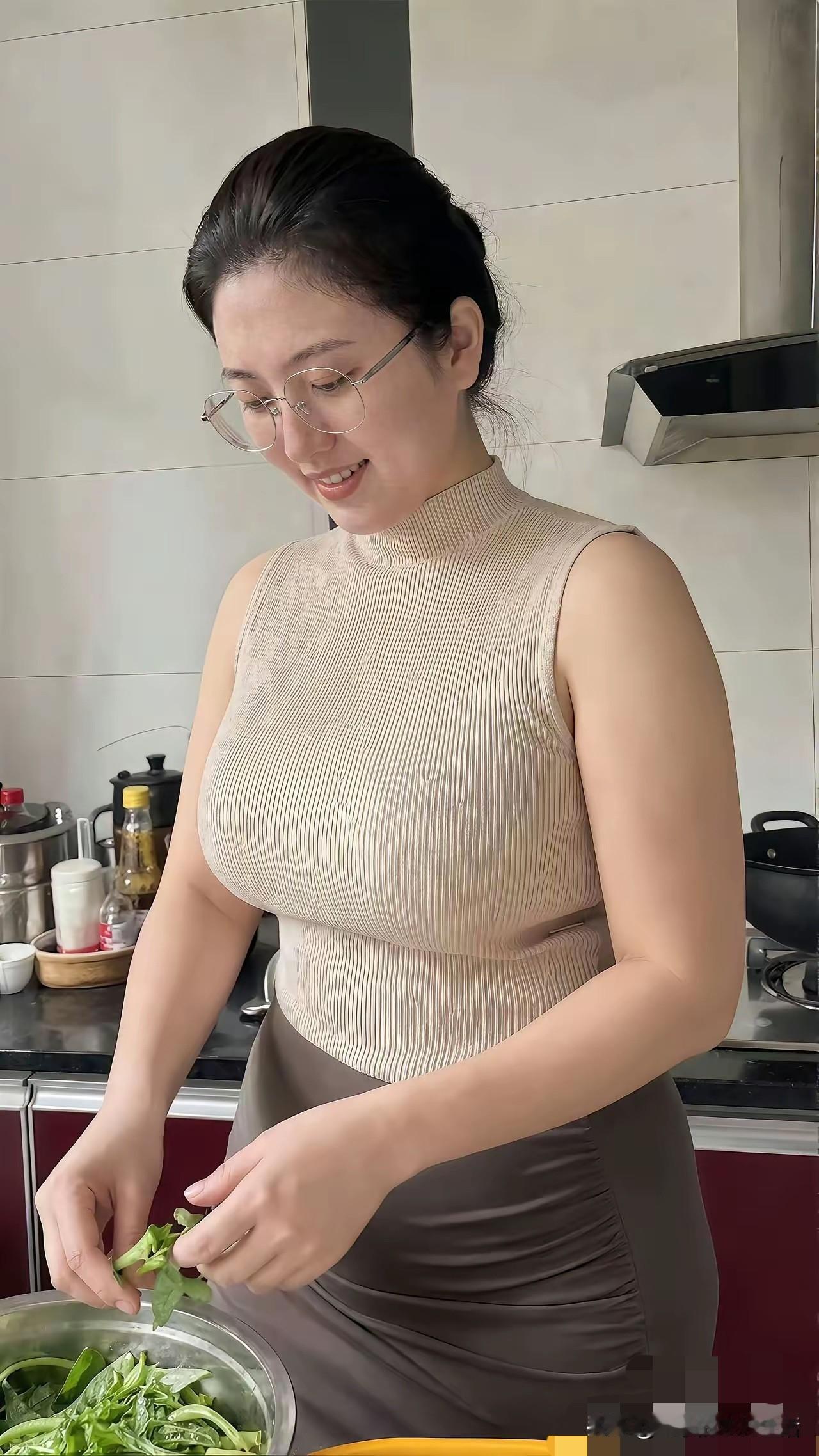 为什么有的人天天玩？为什么有的人天天累死累活的干这就是屁股决定脑袋99%的