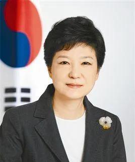 #朴槿惠支持金文洙背后有何深意#韩国大选结束，前总统朴槿惠依然是舆论报道关注的重