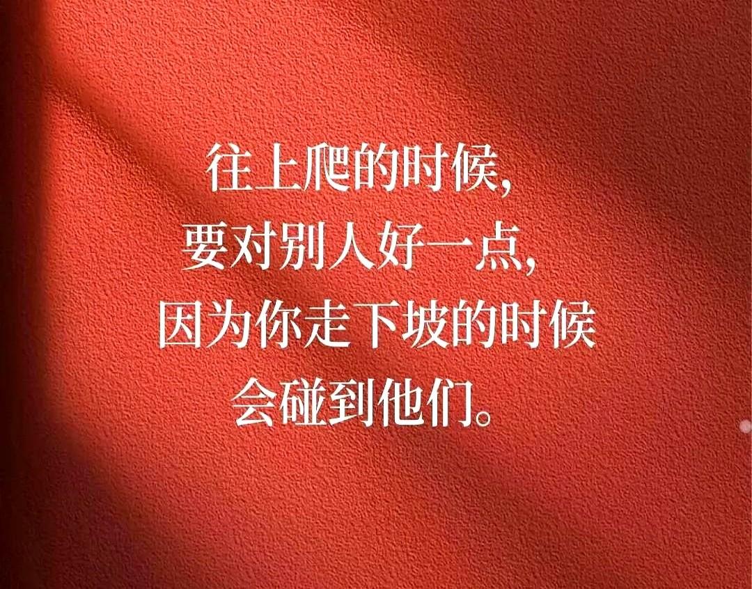 杨坤，坤哥，您退休吧，听兄弟一句劝，退了吧……您还没发现吗？现在逮着您骂