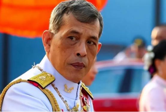 正义或许会迟到，但泰国的F-16绝不缺席！洪森父子把电诈头目陈志当座上宾，以