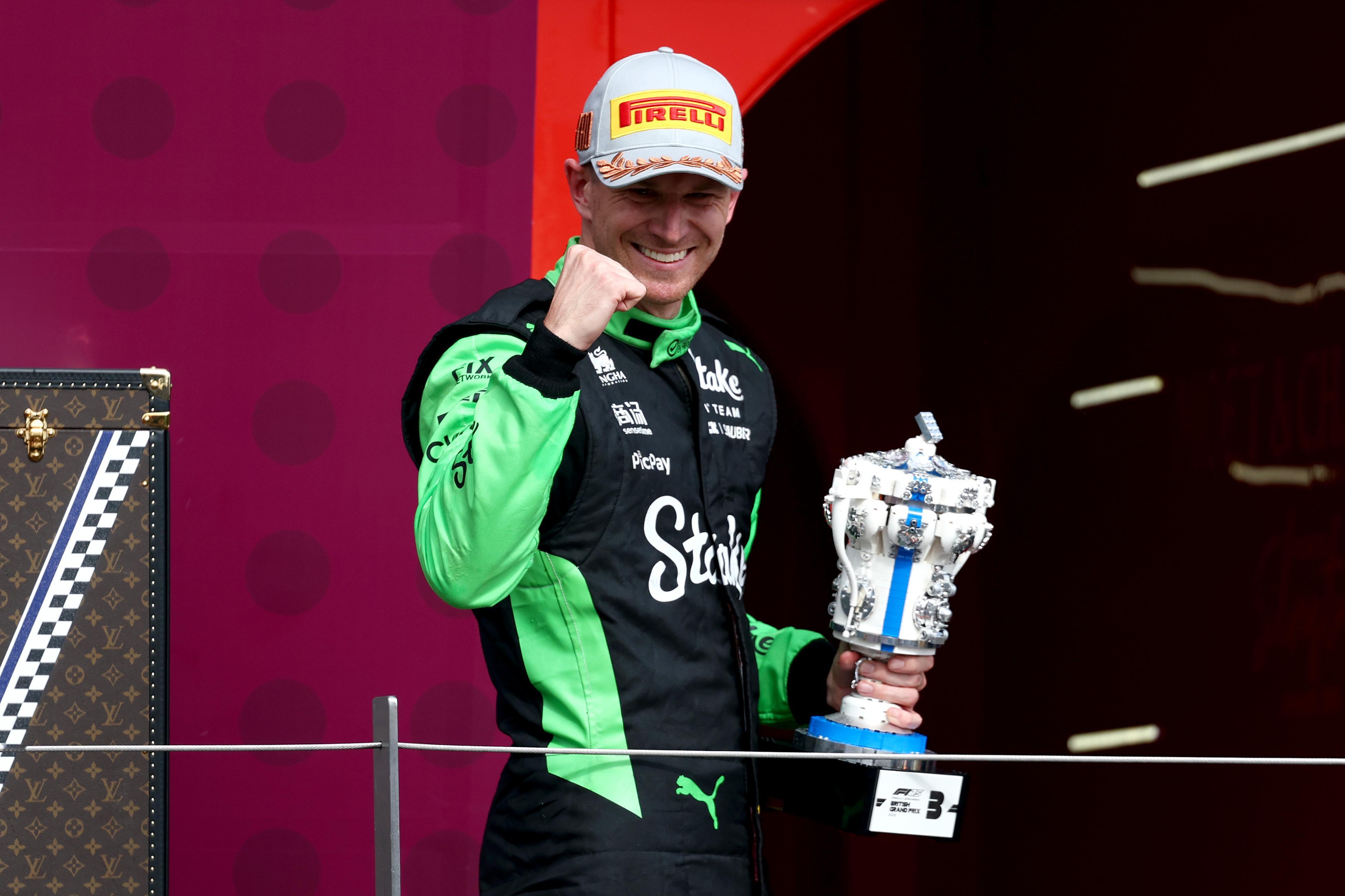 F1冷数据霍肯博格成为F1历史上首次登台车手前参加大奖赛场次最多的车手，领先第