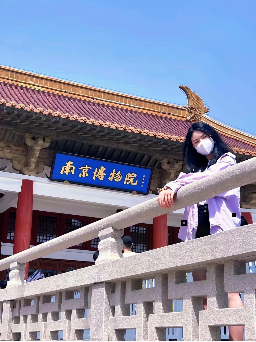 南京博物院画丢失是“守宝人”撞上了“饕餮局”。细细扒过这段尘封的旧账，你会发现