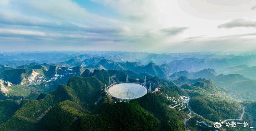 法国世界报称中国正在迈向新的超级科技大国。中国正加速崛起为全球重要的科学强国，并