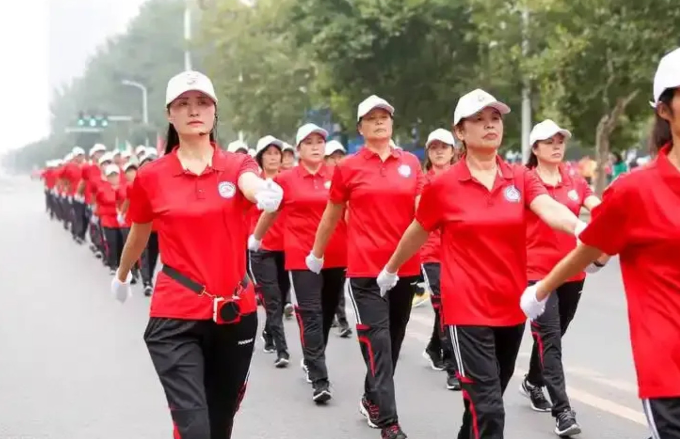 暴走团成员都不是一般人为什么这么说？因为加入暴走团的人，至少要具备以下几