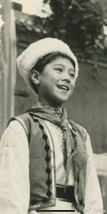 蔡国庆发文悼念郭兰英蔡国庆写下长文深切悼念郭兰英先生，字里行间全是绵长追忆与敬