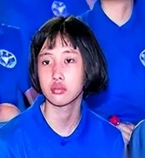 那个7岁上初中、12岁考进浙大的广东女孩陈舒音，所有人都以为她的人生是一路开挂。