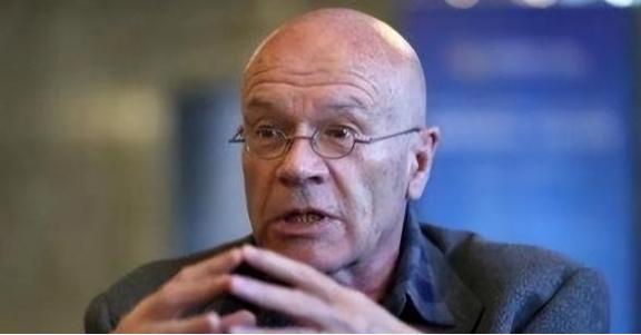 英国学者马丁·雅克，再次语出惊人！他说：“美国之所以一直针对中国，是因为中国犯了