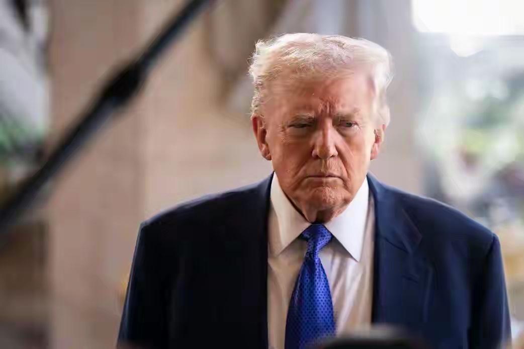 难怪美国打算停火了，特朗普连收3条噩耗，自己儿子也要遭殃。网络上很多人把美国