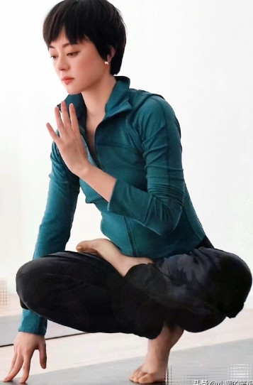 孙俪啊孙俪真不是我想说你你也太不合群了吧拍戏时全心投入，拍完就