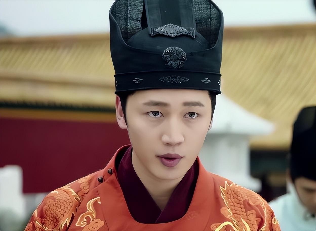 2001年4月中旬，考古人员在湖北省钟祥市长滩镇大洪村抢救性发掘了一座大墓。