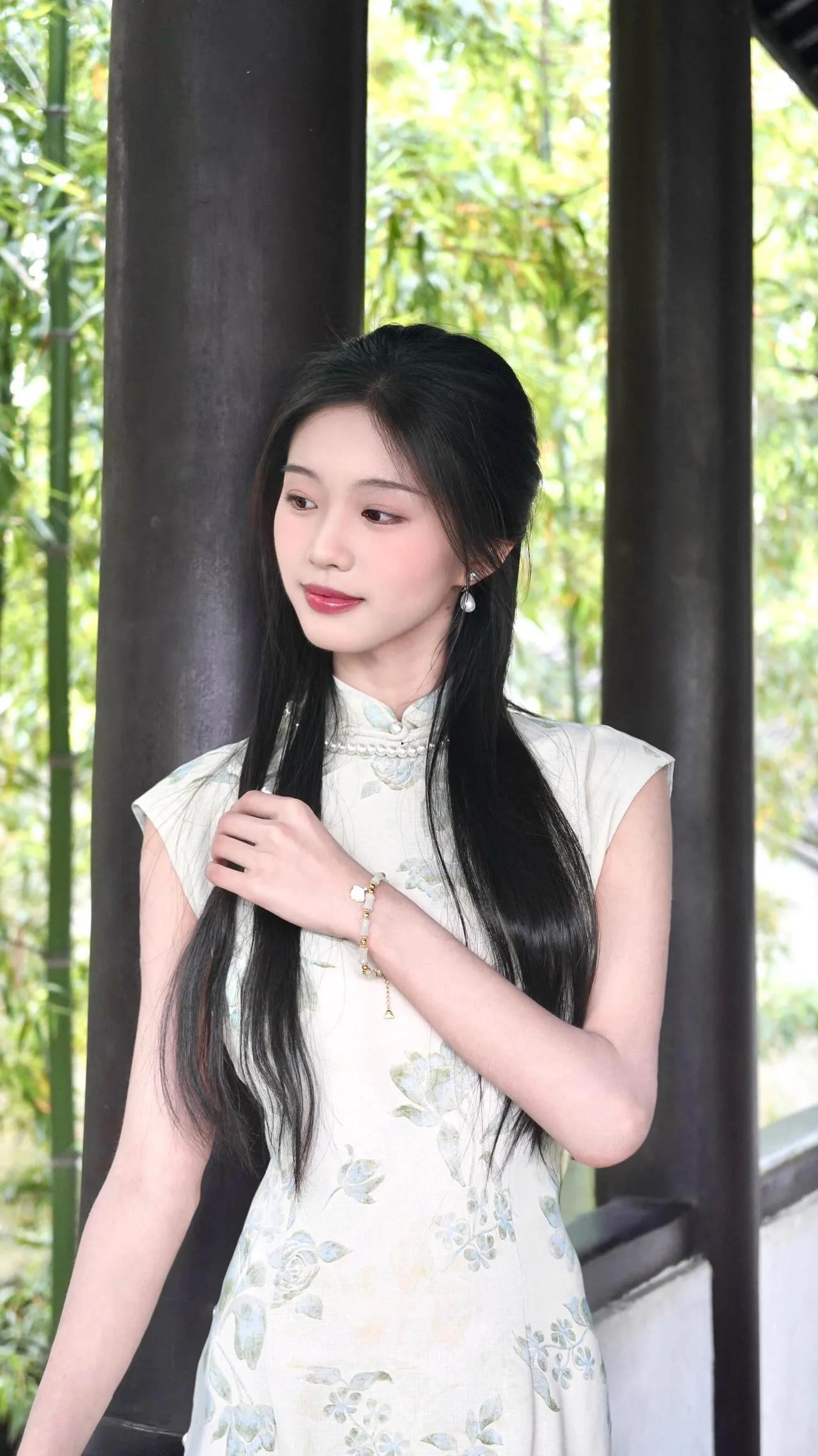 古典优雅的汉服美人