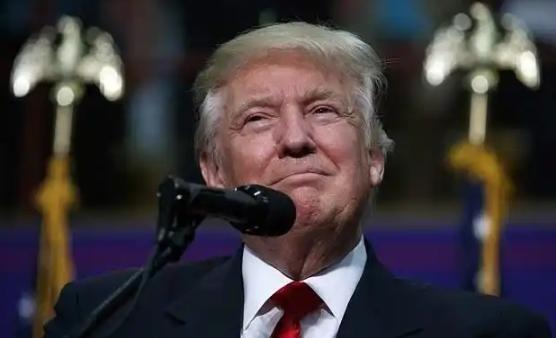 为何美国债务高达37万亿美元，还能养得起11艘航母？其实我们都被骗了，美国债务3