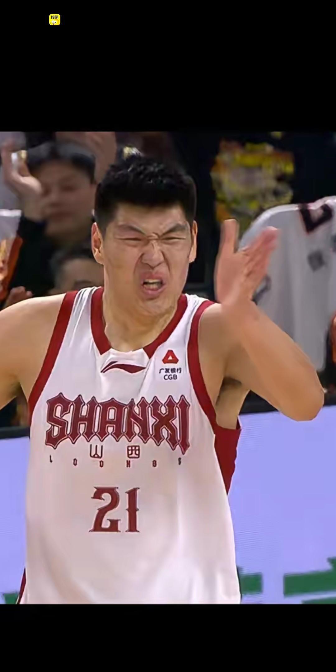 一个刘传兴，打爆了广东男篮昨晚上的四大内线。广东球迷跟着俱乐部咋咋呼呼了一夏天，