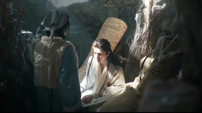 张凌赫猪圈神图张凌赫猪圈出神图真的被张凌赫惊艳到，猪圈都能成为他的出片场地，颜