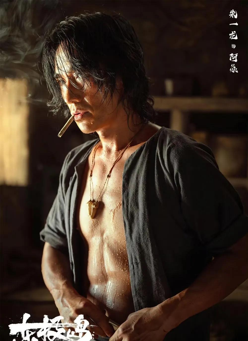 朱一龙，太野了难怪我至今都不知道朱一龙长啥样，每部电影都长得都不一样！在其