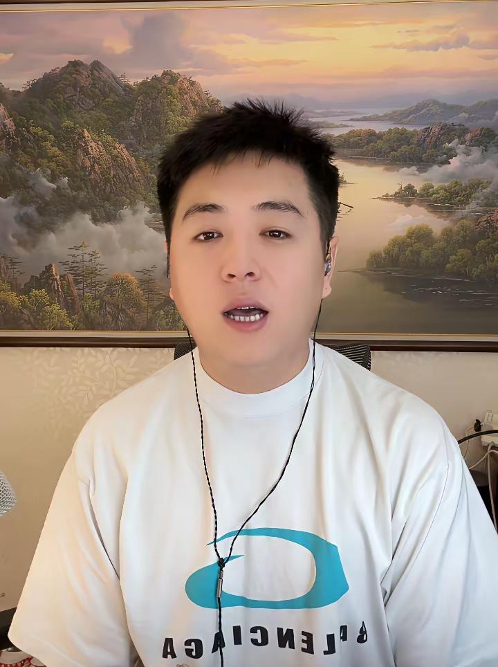 张伦巴说他给许姚家族打赏几十万了，我直播卖货你们还投我？28我不应该分一杯羹吗？