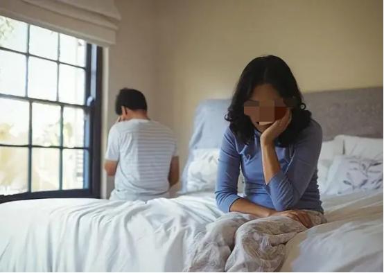 云南宣威，男子与女友订婚并给女友写了一份忠诚协议，结果，没过多久就去嫖娼，事后因