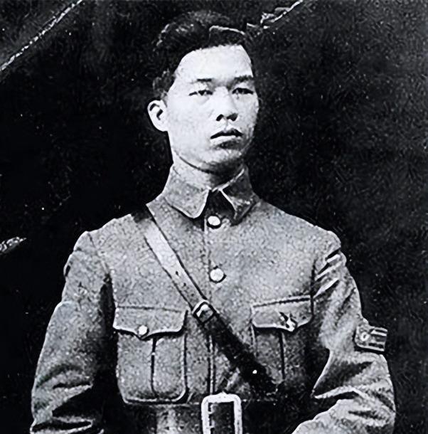 1942年，宋美龄让戴笠秘密除掉王世和。戴笠听到名字，后背瞬间冒冷汗，马上向蒋介