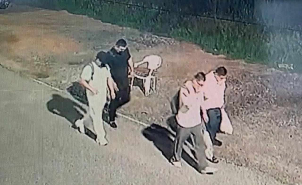 五个中国男人，在芭堤雅租了一套月租9.2万泰铢的房子，比很多人一年的房租还贵。但