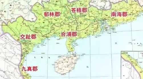有越南网友称，历史上，越南是中国领土，后因华夏内乱而分离。现在中国是世界上最强大