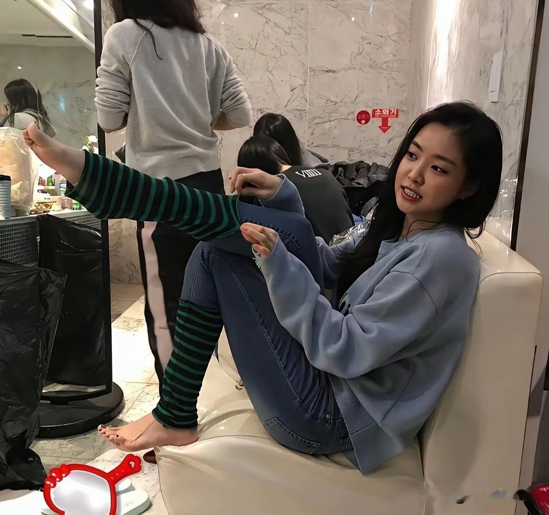 这是裤子还是袜子？普通人表示没穿过。