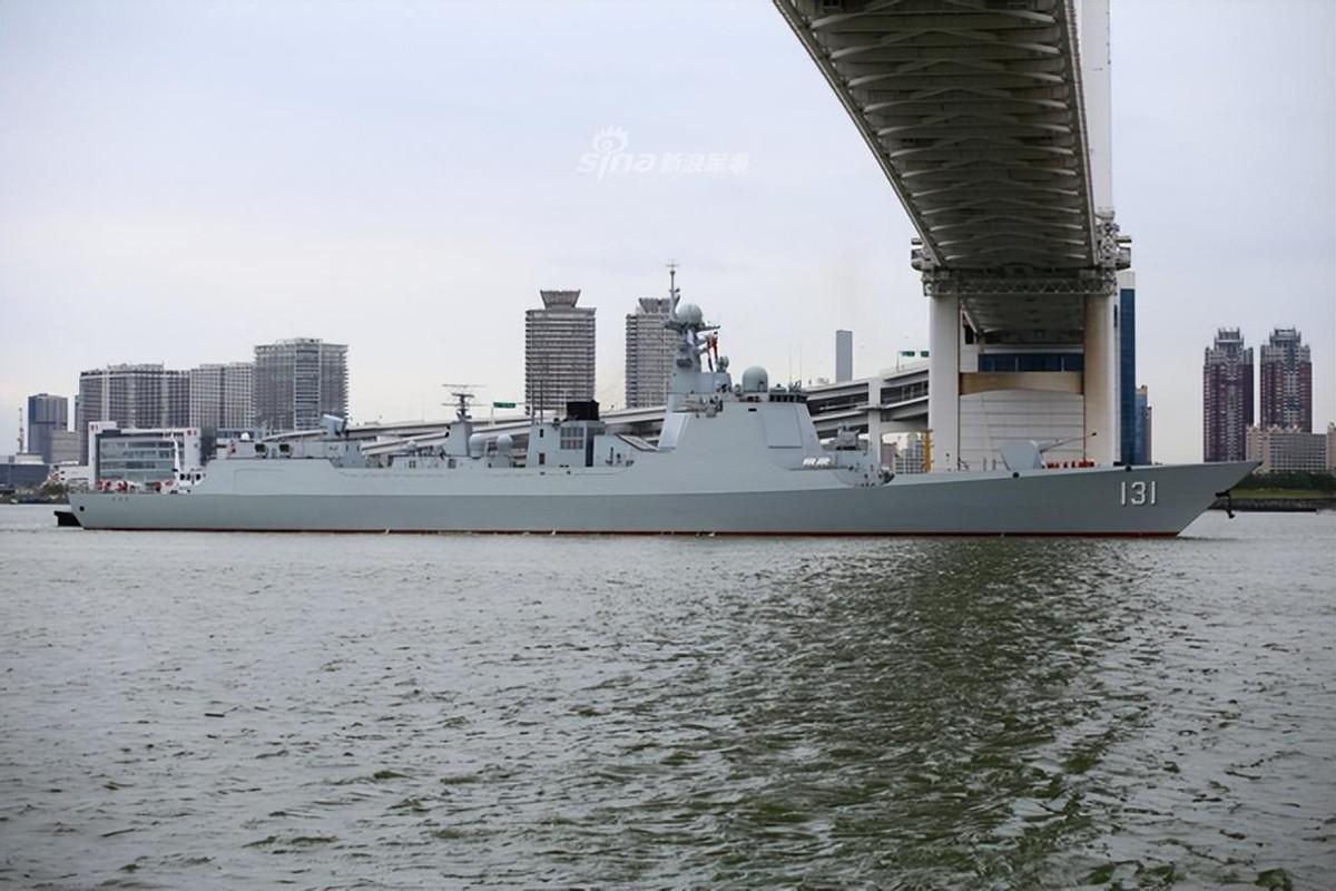 美：老弟，你家那太原舰最近挺火啊，在海上怎么不按规矩开车？中：啥规矩？公海又没