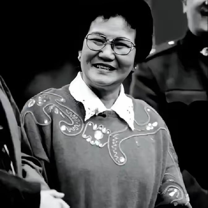 还记得她吗？是个著名喜剧小品演员天才