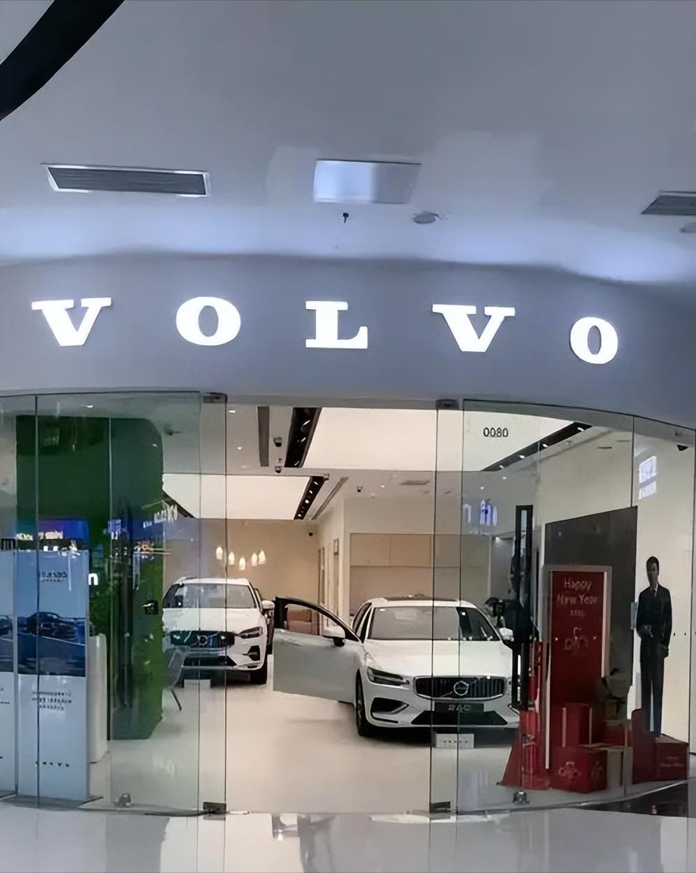 汽车巨头遭遇“滑铁卢”，十年来首亏22亿，中国市场成重灾区。最近汽车圈都在传