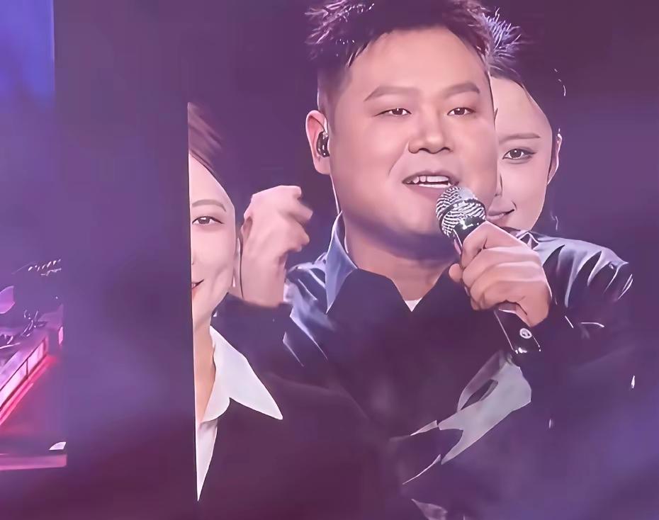 这一次，岳云鹏用实力征服了观众，唯有一点是硬伤。岳云鹏的西安演唱会如约而至