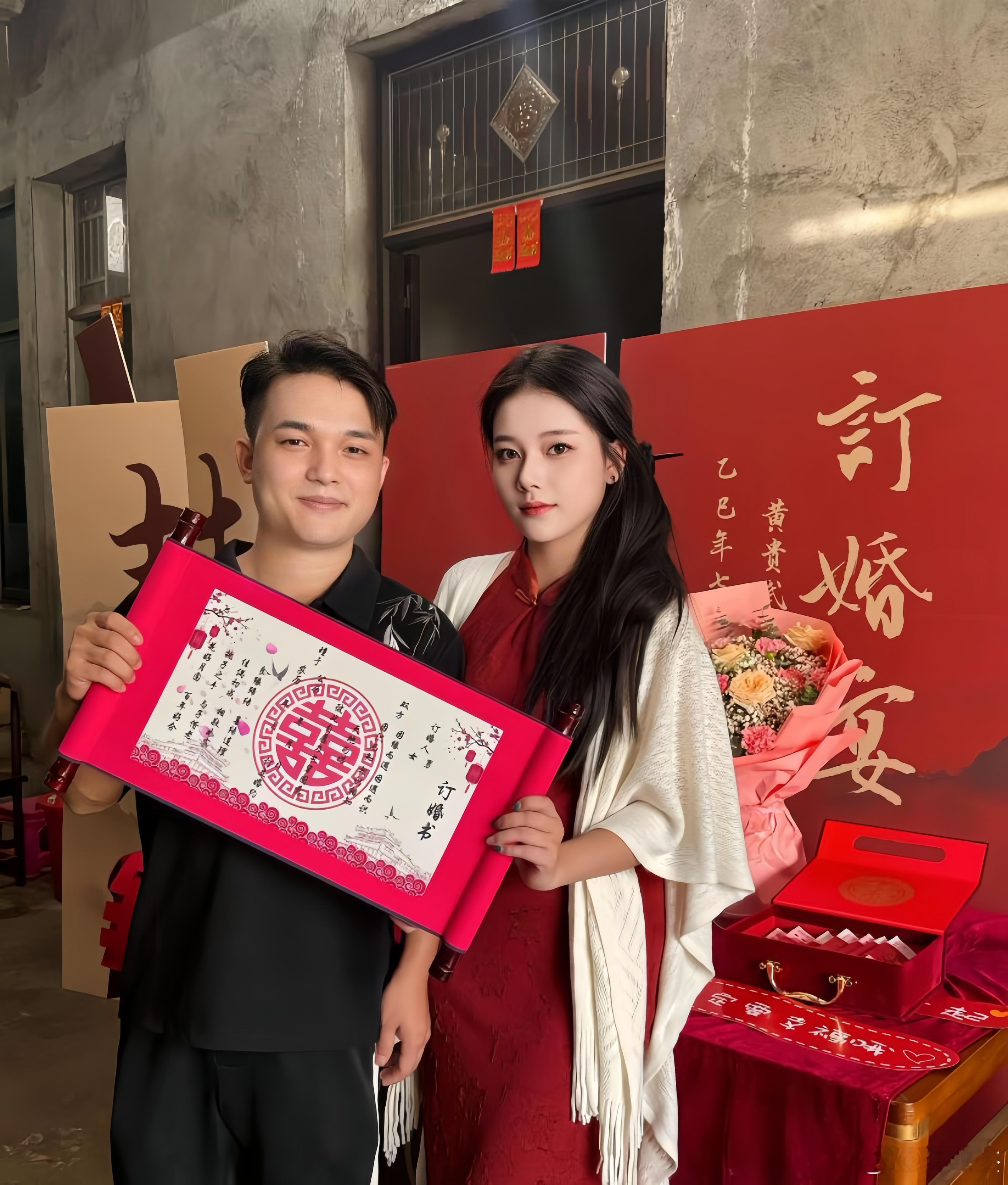 小伙子很有福娶到了这么漂亮的老婆，你们觉得他们般不般配？​​​