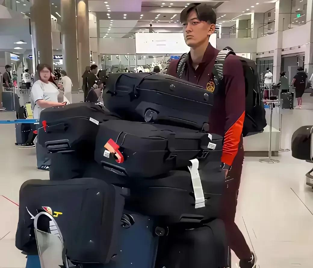 全网球迷开始向国足道歉！对不起！国足将士们，我们错怪你们了！球迷吐槽国足几天