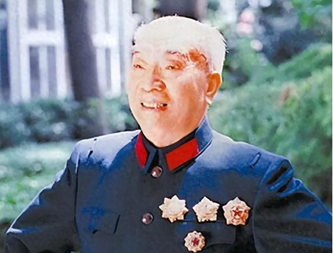 1949年北平解放后，毛主席接见四野将领，见到一位熟人感叹：你竟然成了副军长，是