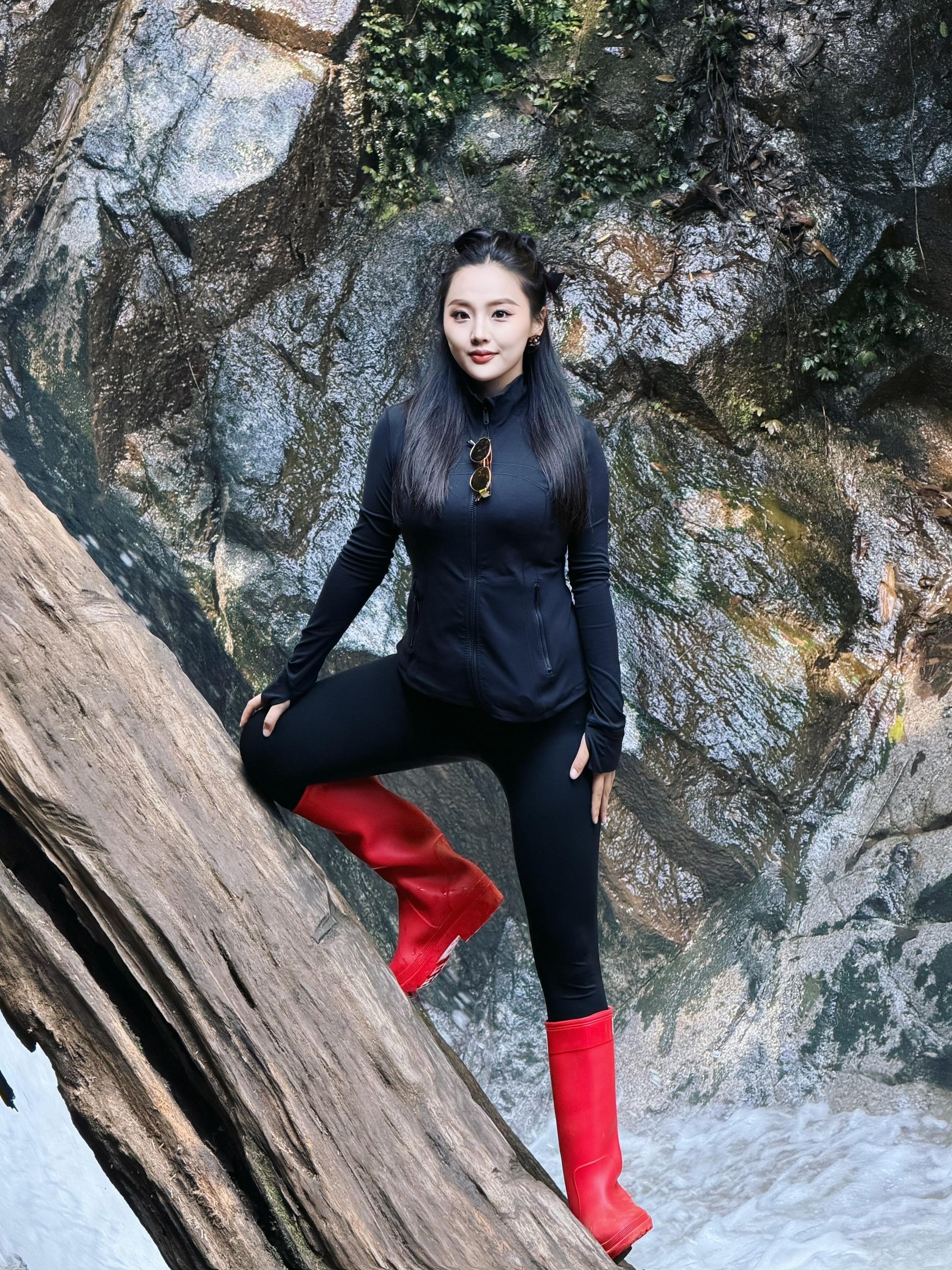 人生没有白走的路 无法重来的人生 请尽量快乐