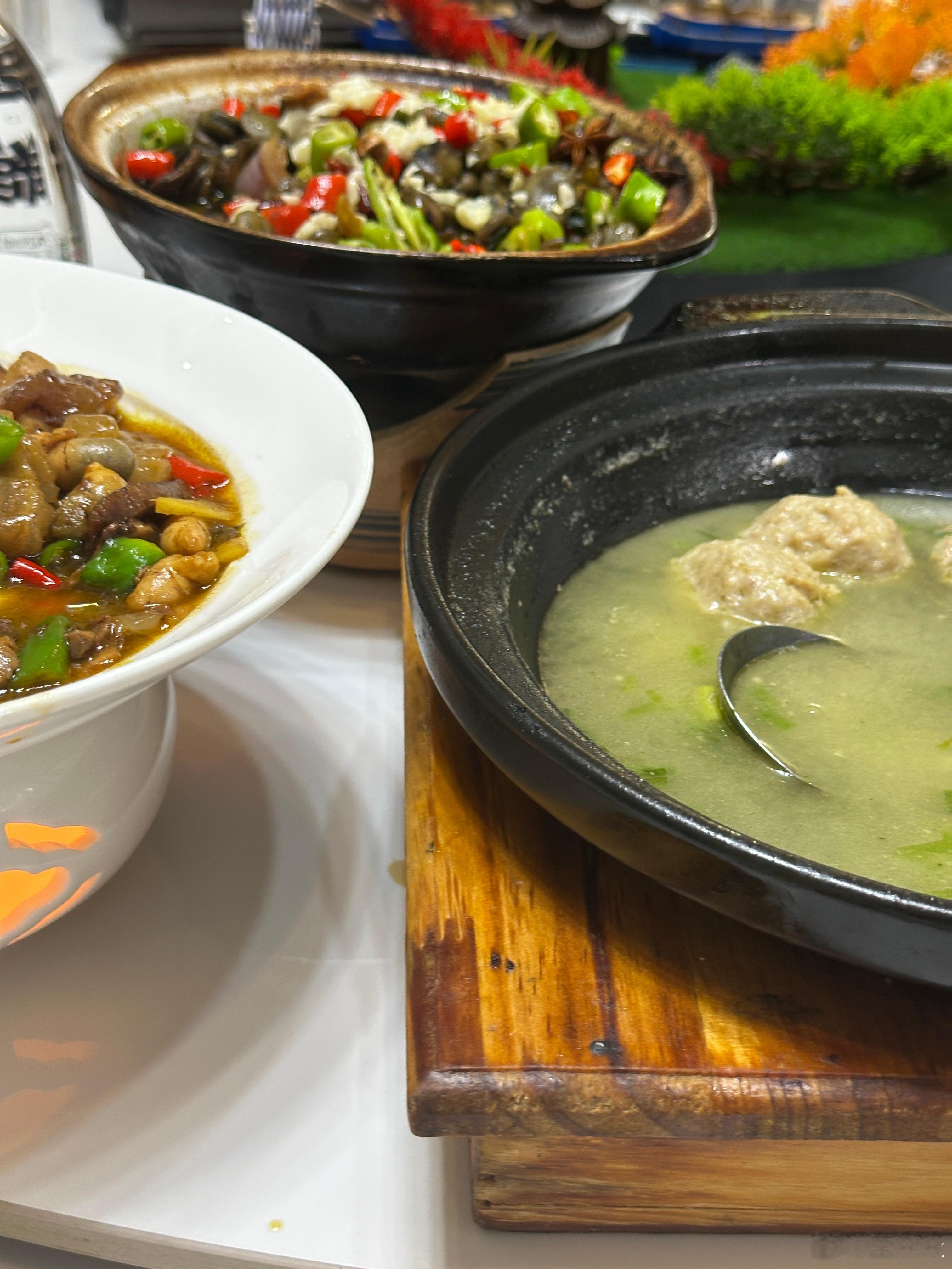 🍀不必胭脂粉黛，手握话语权，自有万丈风华🍀📍有缘饭店乔迁之宴，有的人就是喜