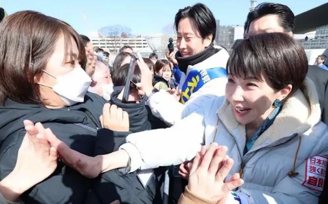 高市早苗突然间发文，宣布一个重大消息，竟然将中国说成